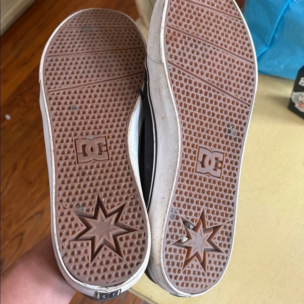 DC Trase Cavas Kicks